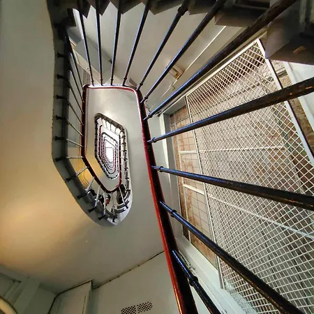 Apartment Cosy 17e Arc De Triomphe Et Champs Elysees